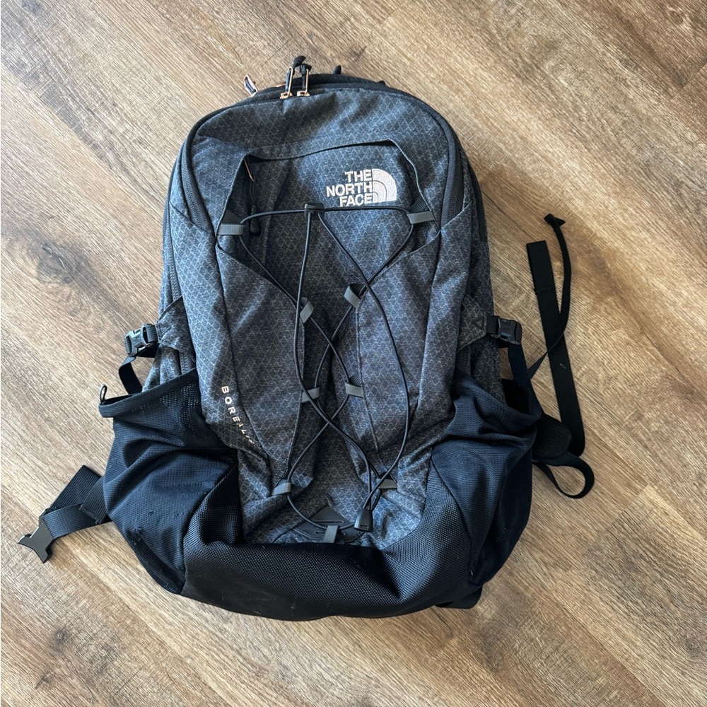 The North Face Borealis Backpack (rose gold)